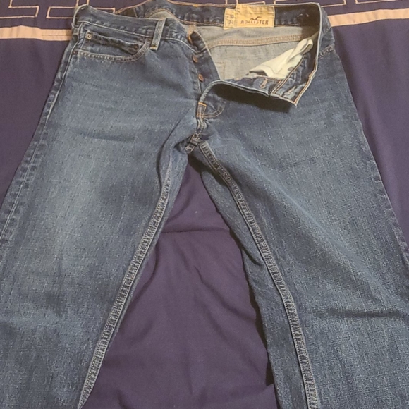 Hollister Jeans 32x34 - Picture 2 of 3